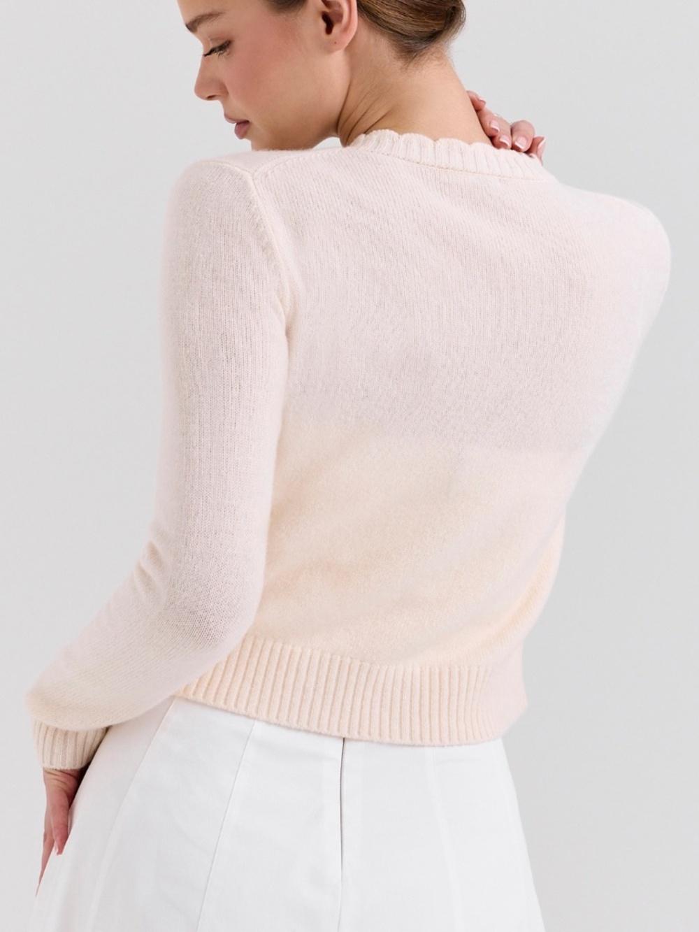 NEW House of CB Anjou 100% Wool Rose Embroidered Cardigan Small - Picture 4 of 17